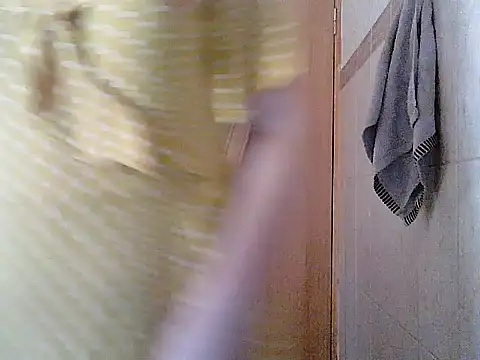 Yuliia30 online show from June 2026 01:04:02 PM