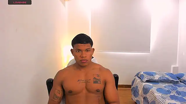 Snapshot of maxsteel177 chatting on February 2025 09:04:01 PM maxsteel177 online show from February 2025 09:04:01 PM