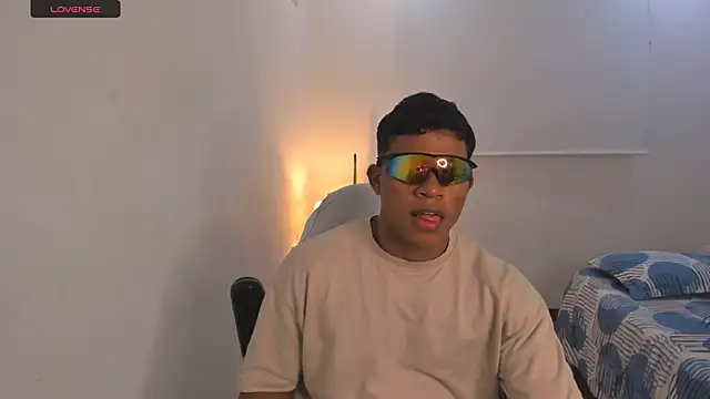 Snapshot of maxsteel177 chatting on March 2025 12:44:01 AM maxsteel177 online show from March 2025 12:44:01 AM