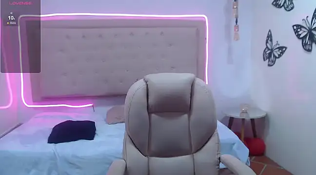 kathepickmanx online show from March 2025 09:27:02 AM