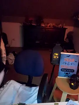 Snapshot of SoxxyNsh chatting on November 2025 12:23:01 AM SoxxyNsh online show from November 2025 12:23:01 AM