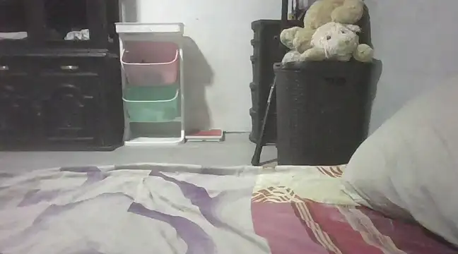 Snapshot of it0z_klk chatting on February 2025 12:59:01 AM it0z klk online show from February 2025 12:59:01 AM