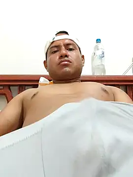 Snapshot of BxanderMan chatting on March 2025 05:38:02 AM BxanderMan online show from March 2025 05:38:02 AM