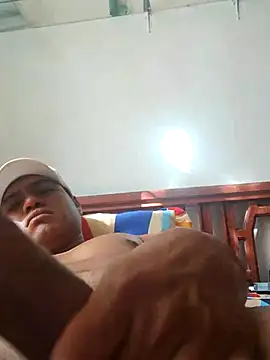 Snapshot of BxanderMan chatting on March 2025 02:11:02 PM BxanderMan online show from March 2025 02:11:02 PM