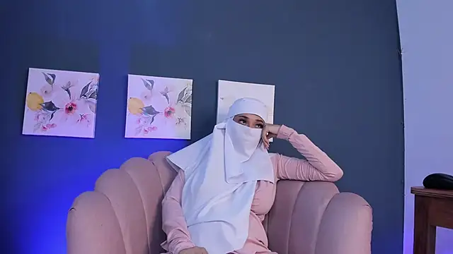 Snapshot of Eva_abaad chatting on January 2025 10:02:01 PM Eva abaad online show from January 2025 10:02:01 PM