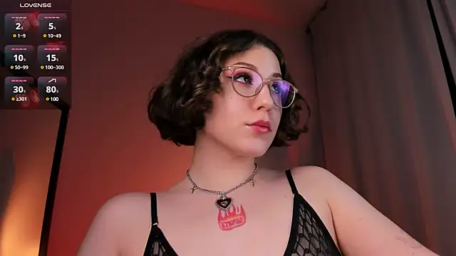 Eva Moss  online show from February 2025 02:50:02 AM