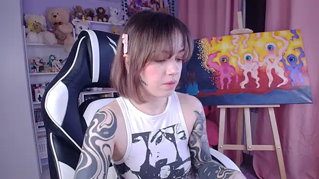 Snapshot of Catharsisi chatting on January 2025 05:13:01 PM Catharsisi online show from January 2025 05:13:01 PM