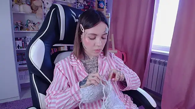 Snapshot of Catharsisi chatting on February 2025 01:55:02 PM Catharsisi online show from February 2025 01:55:02 PM