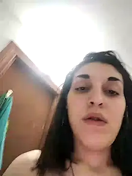 Snapshot of Rosanna_Rennie chatting on January 2025 05:56:01 PM Rosanna Rennie online show from January 2025 05:56:01 PM
