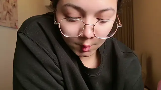 Snapshot of SelenaBlumX chatting on February 2026 09:27:01 PM SelenaBlumX online show from February 2026 09:27:01 PM