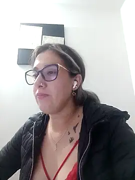 Snapshot of CHARLOTTE_1711 chatting on February 2025 04:25:01 AM CHARLOTTE 1711 online show from February 2025 04:25:01 AM