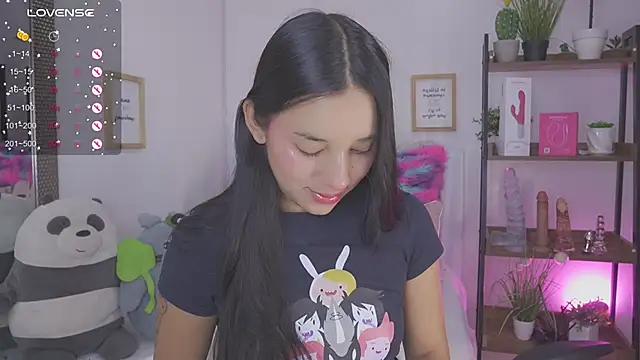 Snapshot of Hade_collinss chatting on February 2026 06:15:02 PM Hade collinss online show from February 2026 06:15:02 PM