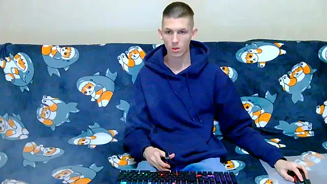 Snapshot of Lester_Broo chatting on October 2025 09:56:01 PM Lester Broo online show from October 2025 09:56:01 PM