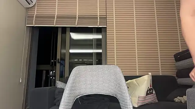 xLarasin34 online show from March 2026 09:51:01 PM