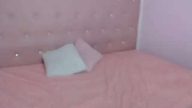 Snapshot of candyre chatting on January 2025 04:02:02 PM candyre online show from January 2025 04:02:02 PM