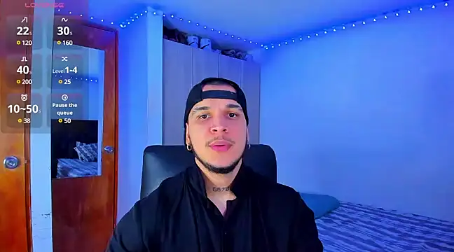 Snapshot of austinoficial chatting on February 2025 10:20:02 PM austinoficial online show from February 2025 10:20:02 PM