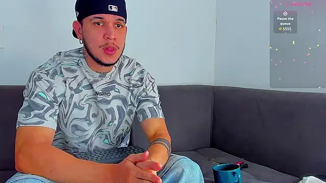 austinoficial online show from October 2025 08:33:01 PM