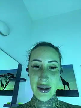 Snapshot of Black_sweet_Rose chatting on January 2025 10:01:01 PM Black sweet Rose online show from January 2025 10:01:01 PM