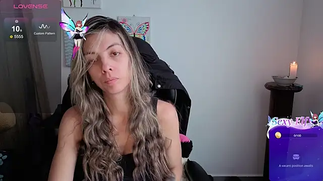 Princezzlove3 online show from May 2026 01:38:02 PM
