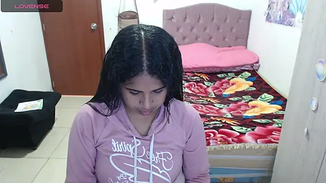 july-feria online show from December 2025 07:10:01 PM