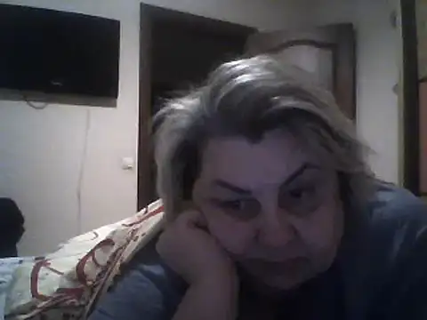 Snapshot of AngelSky4533 chatting on January 2025 01:42:02 PM AngelSky4533 online show from January 2025 01:42:02 PM