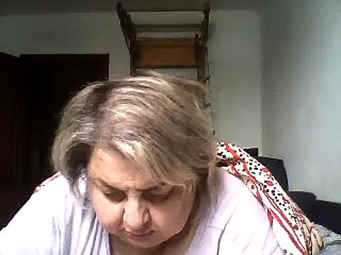 Snapshot of AngelSky4533 chatting on February 2025 02:21:01 PM AngelSky4533 online show from February 2025 02:21:01 PM