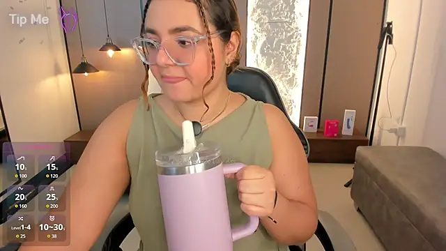 lilly ass  online show from February 2026 07:25:02 PM