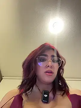 Snapshot of MartinaSooler chatting on June 2026 03:20:02 AM MartinaSooler online show from June 2026 03:20:02 AM