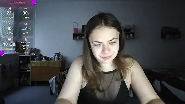 Snapshot of Your___Hope chatting on November 2025 06:33:02 AM Your Hope online show from November 2025 06:33:02 AM