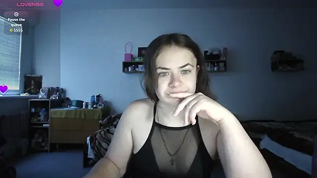 Snapshot of Your___Hope chatting on November 2025 06:36:02 AM Your Hope online show from November 2025 06:36:02 AM