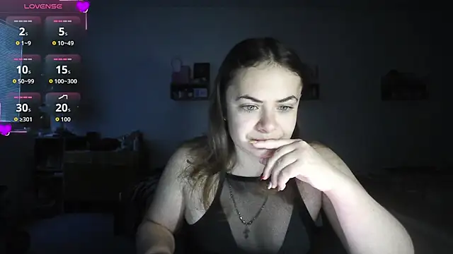 Snapshot of Your___Hope chatting on November 2025 06:27:01 AM Your Hope online show from November 2025 06:27:01 AM