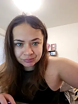 Snapshot of Your___Hope chatting on December 2025 06:44:02 AM Your Hope online show from December 2025 06:44:02 AM