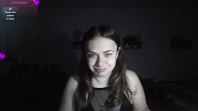 Snapshot of Your___Hope chatting on December 2025 06:33:02 AM Your Hope online show from December 2025 06:33:02 AM