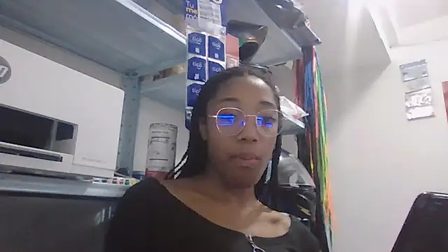 Snapshot of esmeralda-bk chatting on February 2025 11:12:02 PM esmeralda-bk online show from February 2025 11:12:02 PM