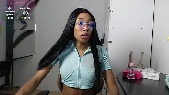 esmeralda-bk online show from September 2025 09:40:02 PM