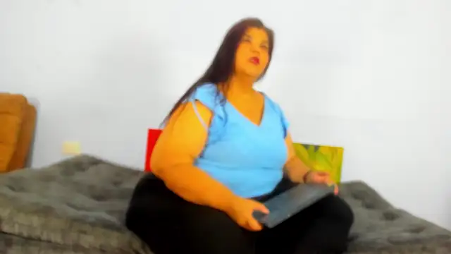 Charlotte curvy  online show from March 2025 07:49:02 PM