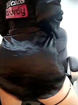 zahra Jalid online show from October 2025 03:55:02 PM