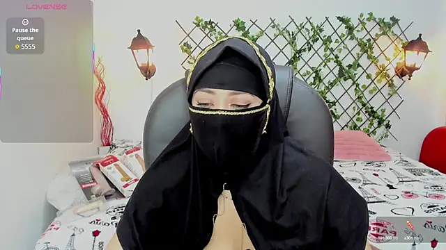 zahra Jalid online show from October 2025 09:15:01 PM