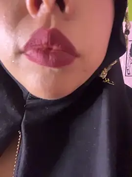 Snapshot of zahra_Jalid chatting on April 2026 11:46:02 PM zahra Jalid online show from April 2026 11:46:02 PM