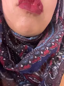 Snapshot of zahra_Jalid chatting on May 2026 10:26:02 PM zahra Jalid online show from May 2026 10:26:02 PM