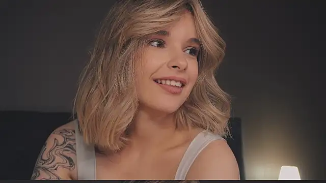 Snapshot of Bella_Alita chatting on March 2025 11:22:01 PM Bella Alita online show from March 2025 11:22:01 PM
