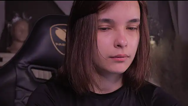 Bella Alita online show from November 2025 08:07:01 PM