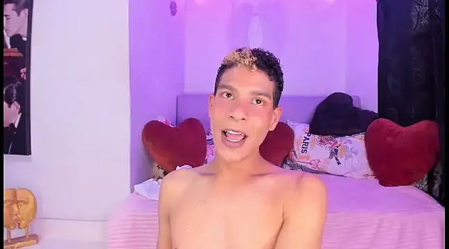 Ethan Boyy online show from February 2025 10:07:02 PM