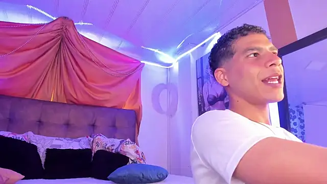 Ethan Boyy online show from September 2025 09:58:01 PM