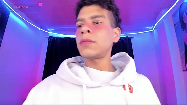 Ethan Boyy online show from June 2026 01:10:01 PM