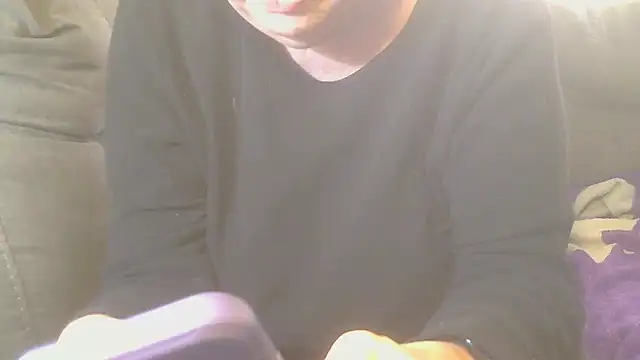 Snapshot of KittysUsedPantys chatting on January 2025 07:56:02 PM KittysUsedPantys online show from January 2025 07:56:02 PM