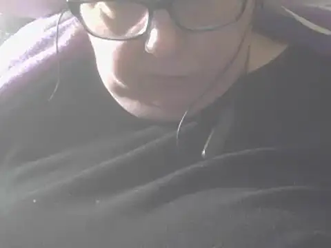 Snapshot of KittysUsedPantys chatting on January 2025 03:15:01 AM KittysUsedPantys online show from January 2025 03:15:01 AM
