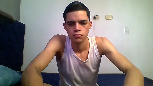 Latinos 2001 online show from July 2026 02:14:02 PM