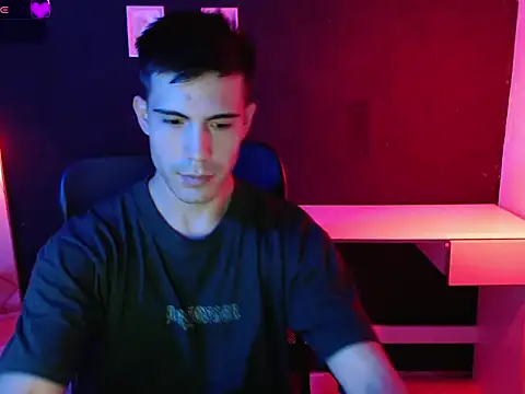 Luis esqq online show from May 2026 03:12:01 AM