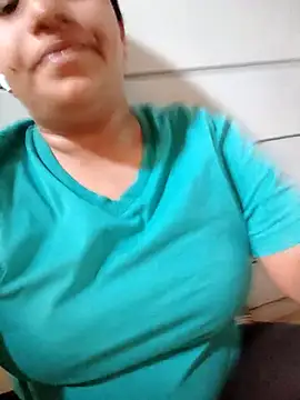 Mumbaigirl17 online show from November 2025 08:23:02 AM